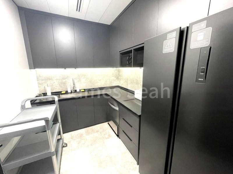 Office for Rent: Gateway East - Image 12