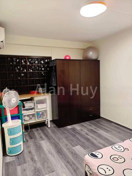 Room (HDB) for Rent in 130 Yishun Street 11 - Image 2