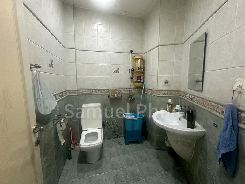 4 Bed Terraced House (Landed) for Sale in  Aspen Loft - Image 2