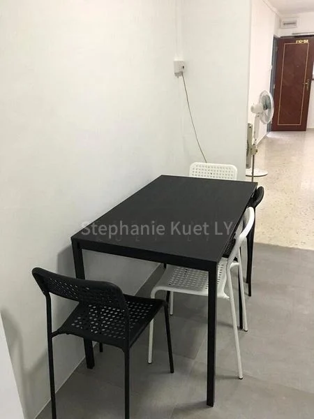 3 Room (3A) HDB for Rent in  221 Tampines Street 24 - Image 7