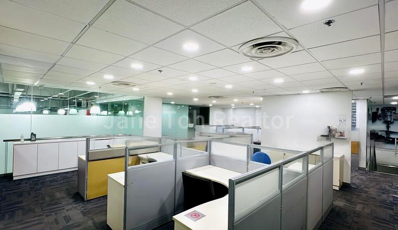 Light Industrial (B1) for Rent: Car Showroom @ Toa Payoh - Various Spaces Available - Image 4