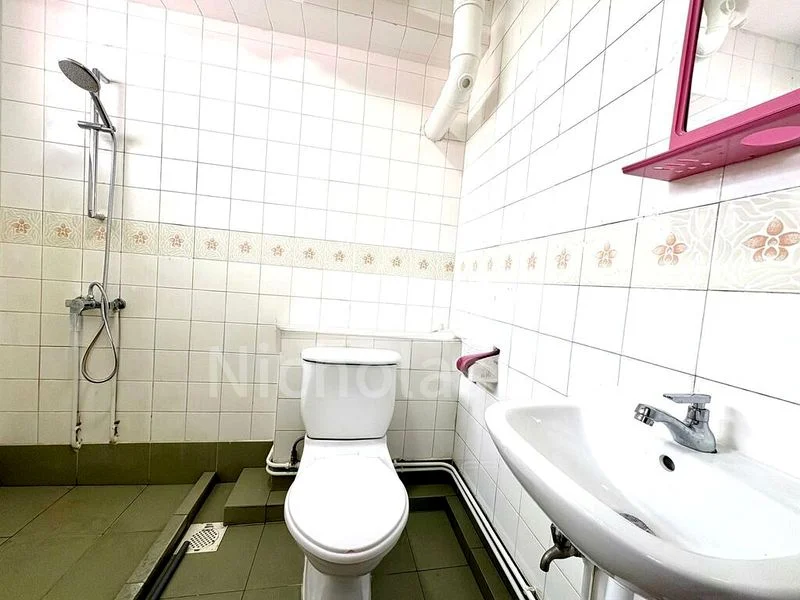 5 Room (5A) HDB for Rent in  757 Pasir Ris Street 71 - Image 2