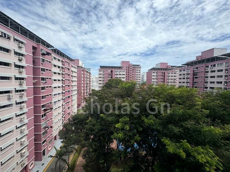 5 Room (5A) HDB for Rent in  757 Pasir Ris Street 71 - Image 11