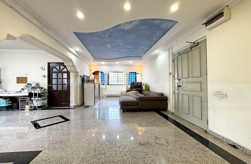 5 Room (5I) HDB for Sale in  937 Hougang Street 92 - Image 13