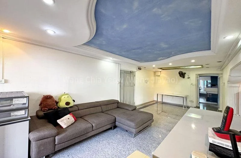 5 Room (5I) HDB for Sale in  937 Hougang Street 92 - Image 8