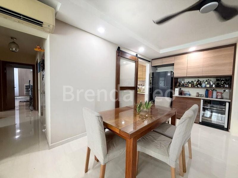 5 Room (5I) HDB for Sale in  453A Bukit Batok West Avenue 6 - Image 5