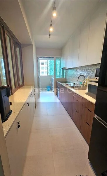 Common Room (HDB) for Rent in  661C Edgedale Plains - Image 1