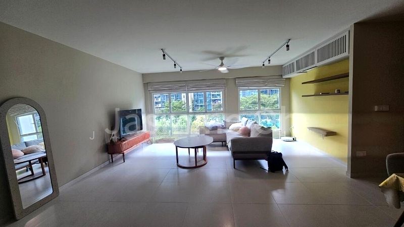 Common Room (HDB) for Rent in  661C Edgedale Plains - Image 6