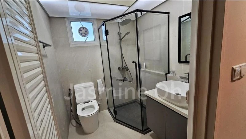 Common Room (HDB) for Rent in  661C Edgedale Plains - Image 2