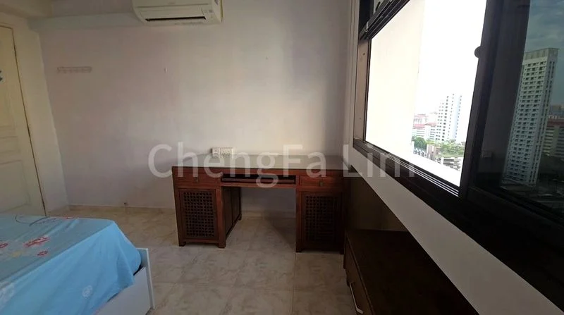 Common Room (HDB) for Rent in  288A Jurong East Street 21 - Image 1