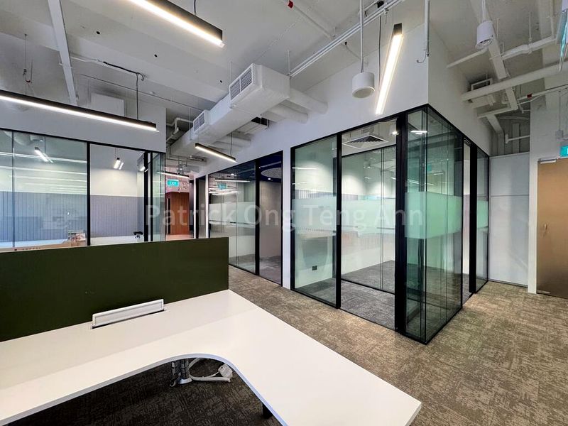 Office for Rent: Millenia Tower - Image 3