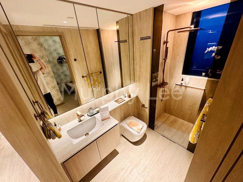 3 Bed Condo for Sale in Arina East Residences - Image 12