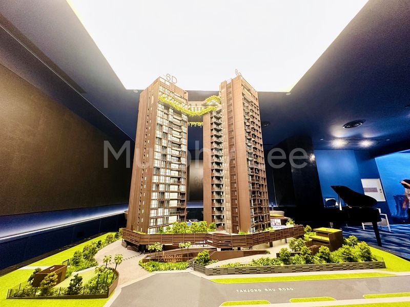 3 Bed Condo for Sale in Arina East Residences - Image 15