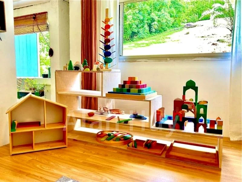 Jumbo HDB for Sale in  128 Marsiling Rise - Image 1