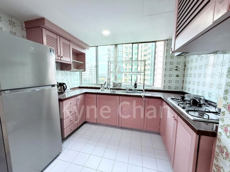 Master Room (Condo) for Rent in Pandan Valley - Image 16