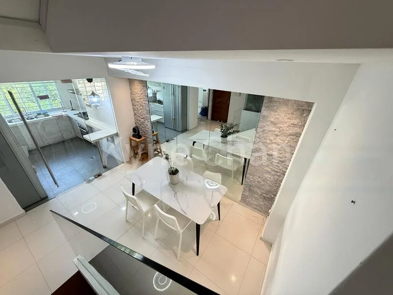 Master Room (Condo) for Rent in Pandan Valley - Image 10