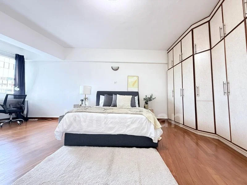 Master Room (Condo) for Rent in Pandan Valley - Image 2