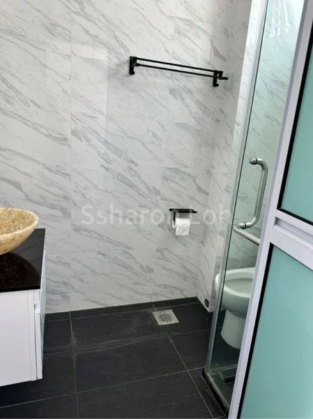 Common Room (Landed) for Rent in Tembeling Lodge - Image 5