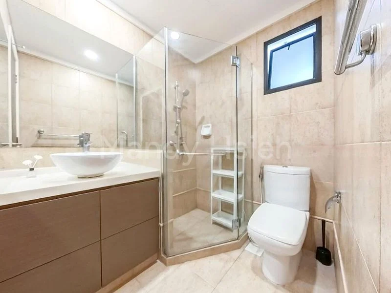 Common Room (Condo) for Rent in Heritage View - Image 7