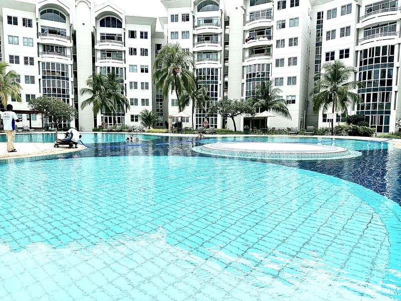 4 Bed Condo for Sale in Elias Green - Image 14