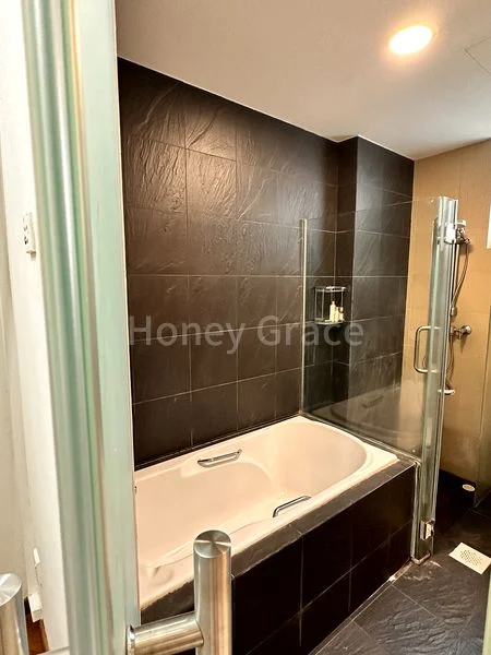 4 Bed Condo for Sale in Elias Green - Image 9