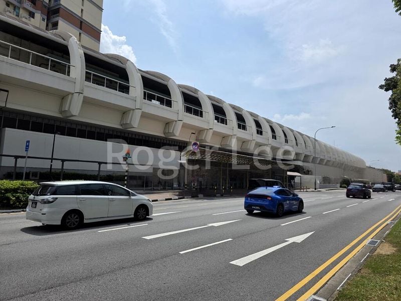 Shop / Shophouse for Rent: Kembangan, Changi Road - Image 1