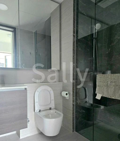 2 Bed Condo for Sale in  Pasir Ris 8 / Pasir Ris Mall - Image 2