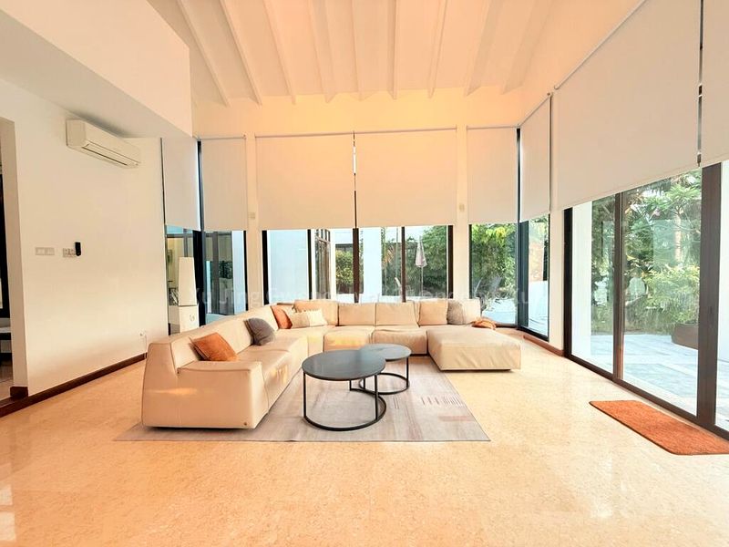 6 Bed Bungalow (Landed) for Rent in  Paradise Island - Image 3