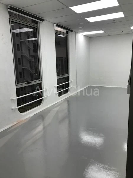 Office for Rent: Noble Warehouse - Image 2