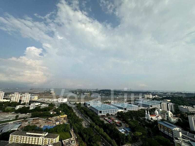 4 Bed Condo for Rent in  Avenue South Residence - Image 5