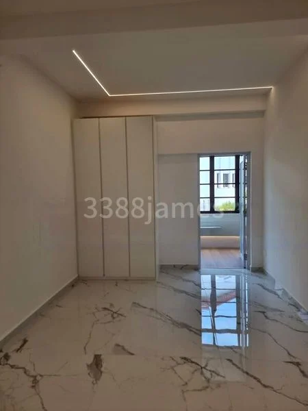 2 Bed Walk-up Apartment (Condo) for Sale in Tiong Bahru Estate - Image 7