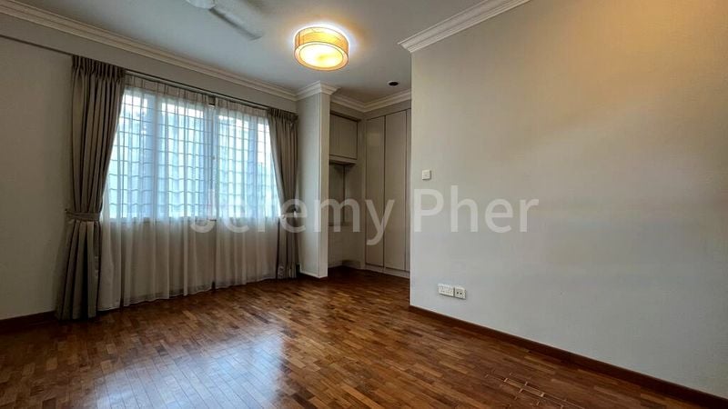 5 Bed Bungalow (Landed) for Sale in  Serangoon Garden Estate - Image 4