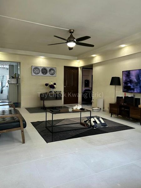 4 Room (4A) HDB for Sale in  274 Tampines Street 22 - Image 1