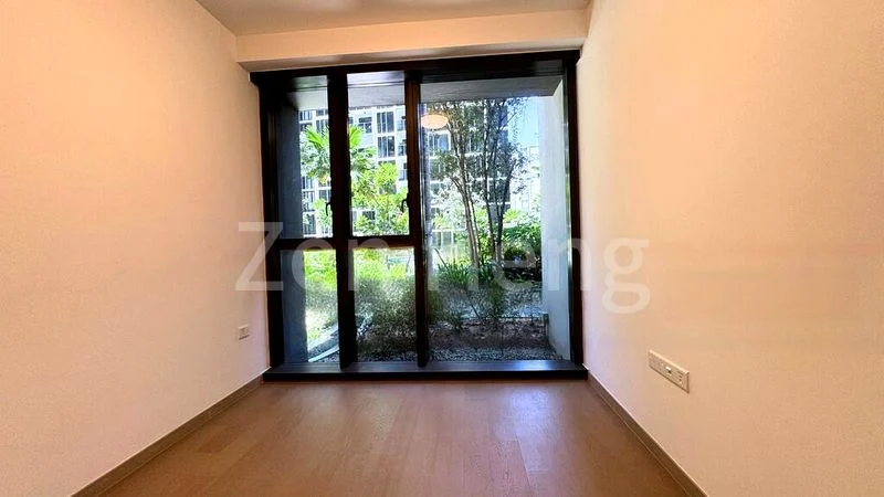 4 Bed Condo for Sale in  Penrose - Image 8