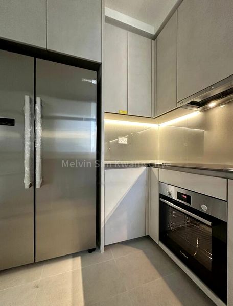 3 Bed Apartment (Condo) for Rent in 35 Gilstead - Image 15