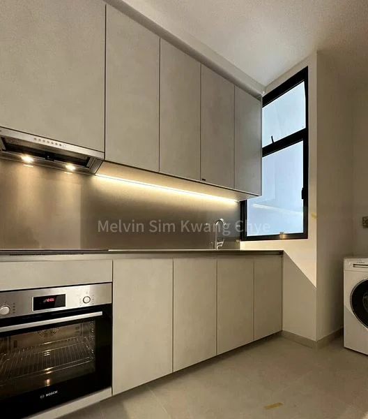 3 Bed Apartment (Condo) for Rent in 35 Gilstead - Image 13