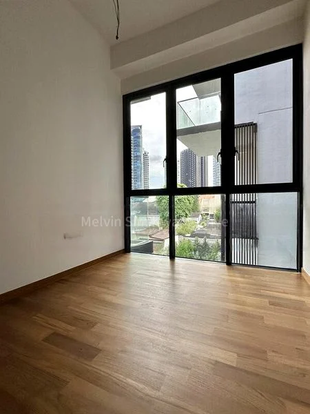 3 Bed Apartment (Condo) for Rent in 35 Gilstead - Image 4