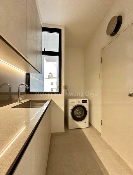 3 Bed Apartment (Condo) for Rent in 35 Gilstead - Image 12