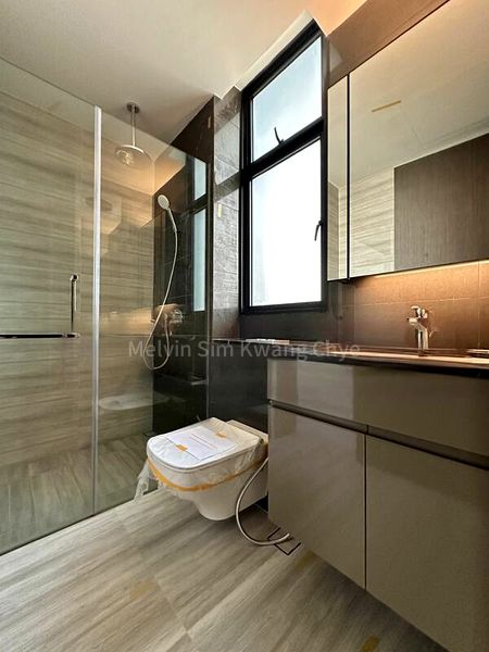 3 Bed Apartment (Condo) for Rent in 35 Gilstead - Image 8