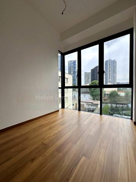 3 Bed Apartment (Condo) for Rent in 35 Gilstead - Image 6