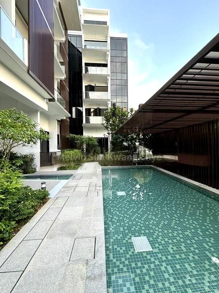 3 Bed Apartment (Condo) for Rent in 35 Gilstead - Image 1