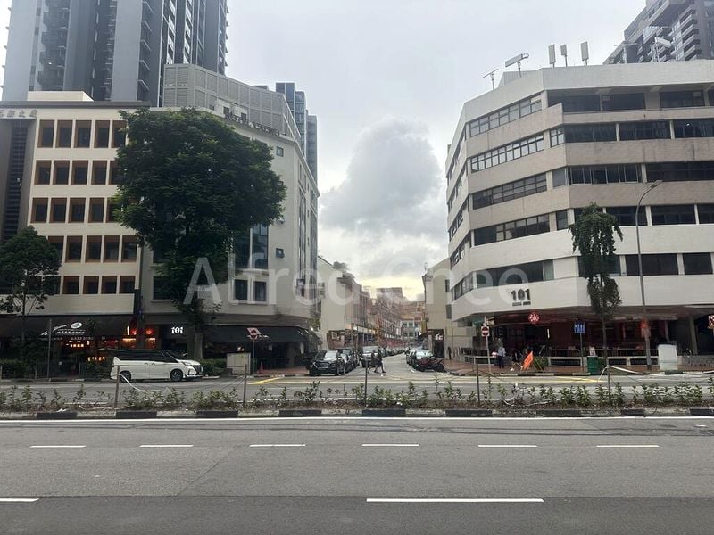 Shop / Shophouse for Rent: Super Prime, Low-Cost 3 Storey Beach Road Shophouse - Image 1