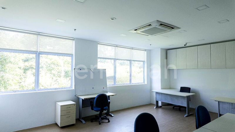 Light Industrial (B1) for Rent in EPL Building - Image 14