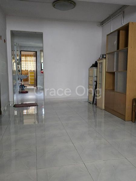 3 Room (3I) HDB for Sale in  13 Holland Drive - Image 4