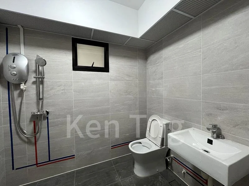 5 Room (5A) HDB for Rent in  111B Plantation Crescent - Image 8