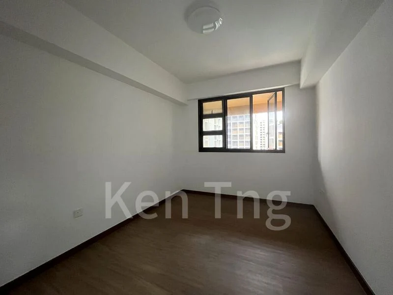 5 Room (5A) HDB for Rent in  111B Plantation Crescent - Image 5