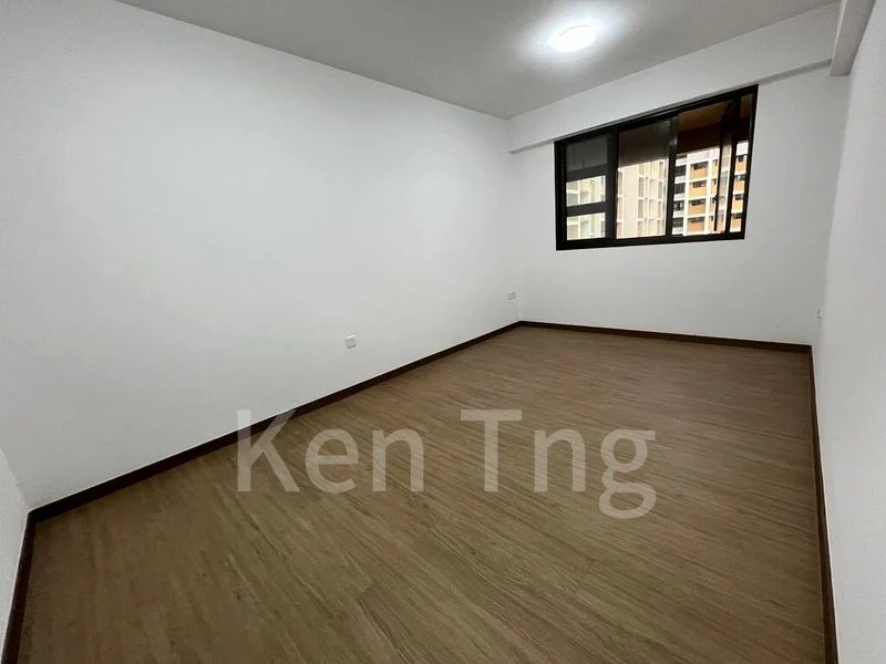 5 Room (5A) HDB for Rent in  111B Plantation Crescent - Image 3