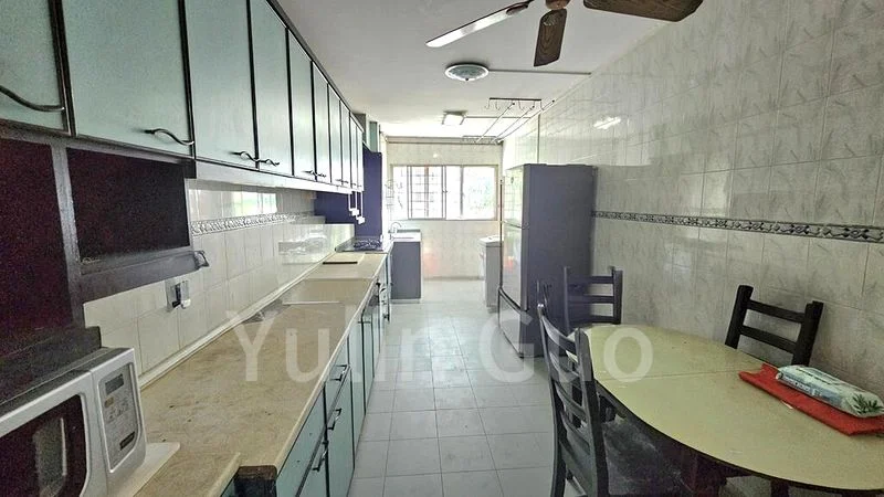 4 Room (4A) HDB for Sale in  341 Bukit Batok Street 34 - Image 8