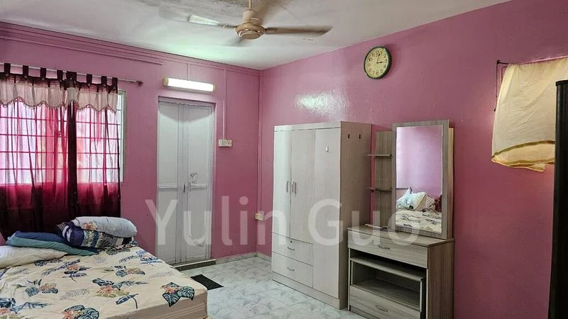 4 Room (4A) HDB for Sale in  341 Bukit Batok Street 34 - Image 9