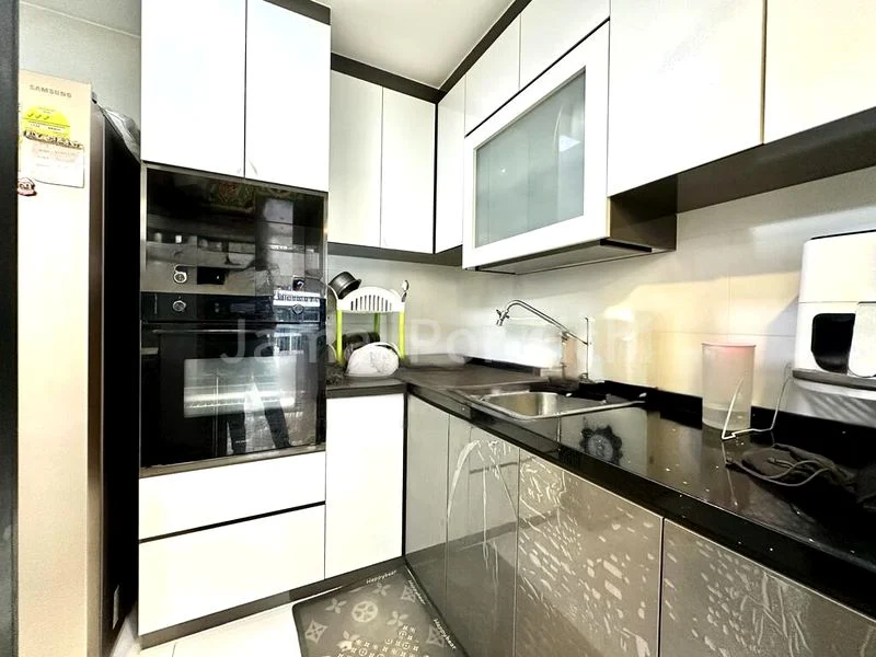 4 Bed Executive Condo for Sale in Skypark Residences - Image 7